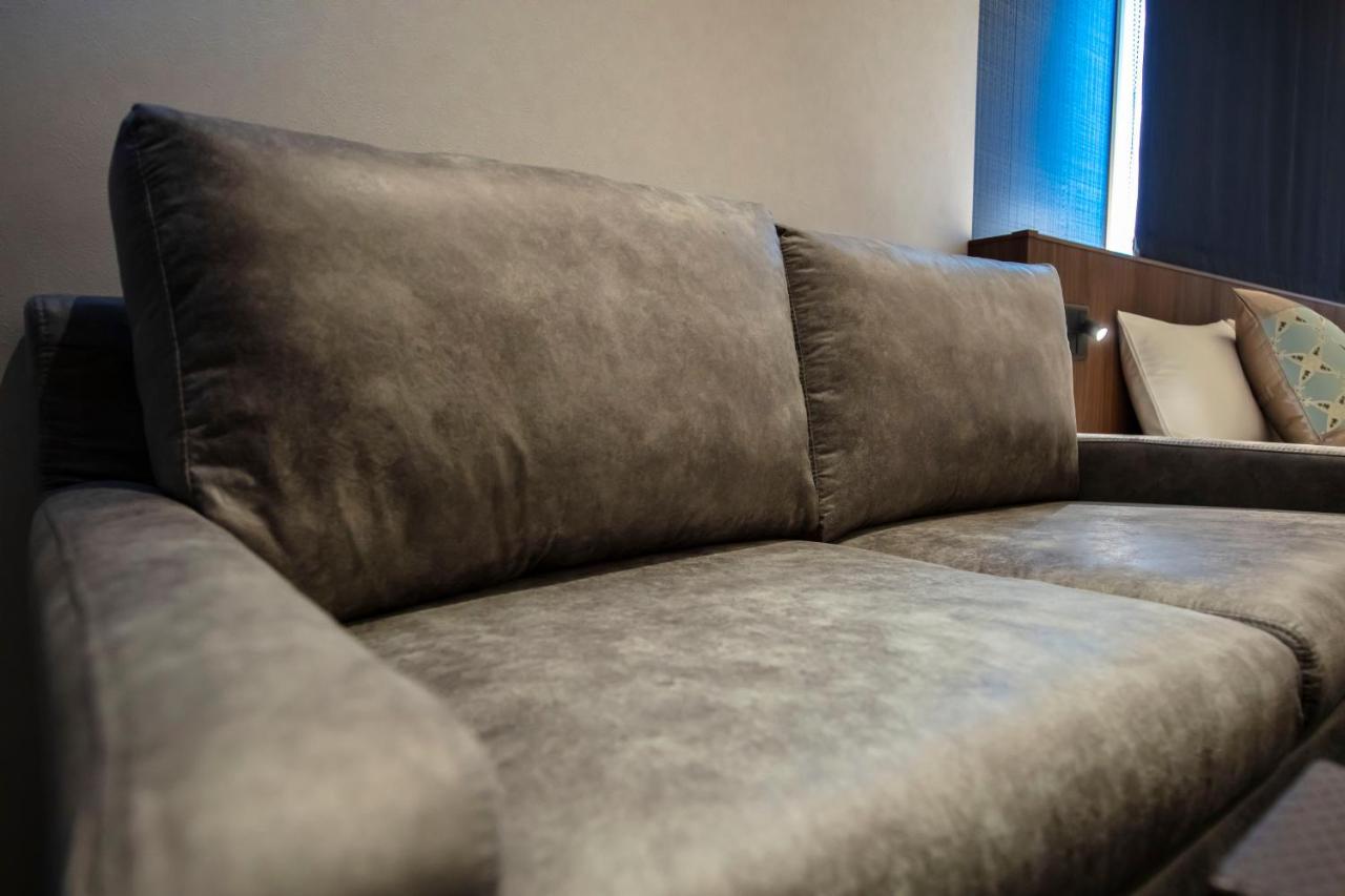 GRAND BASE Okayama Ekimae Apart otel Dış mekan fotoğraf